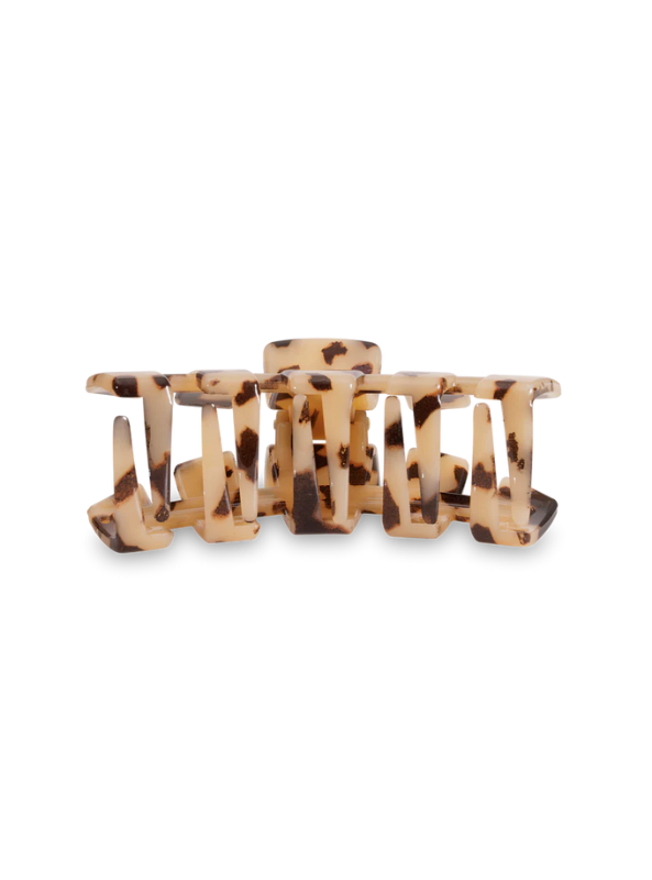 Classic Blonde Tortoise Medium Hair Clip - Tres Chic Boutique