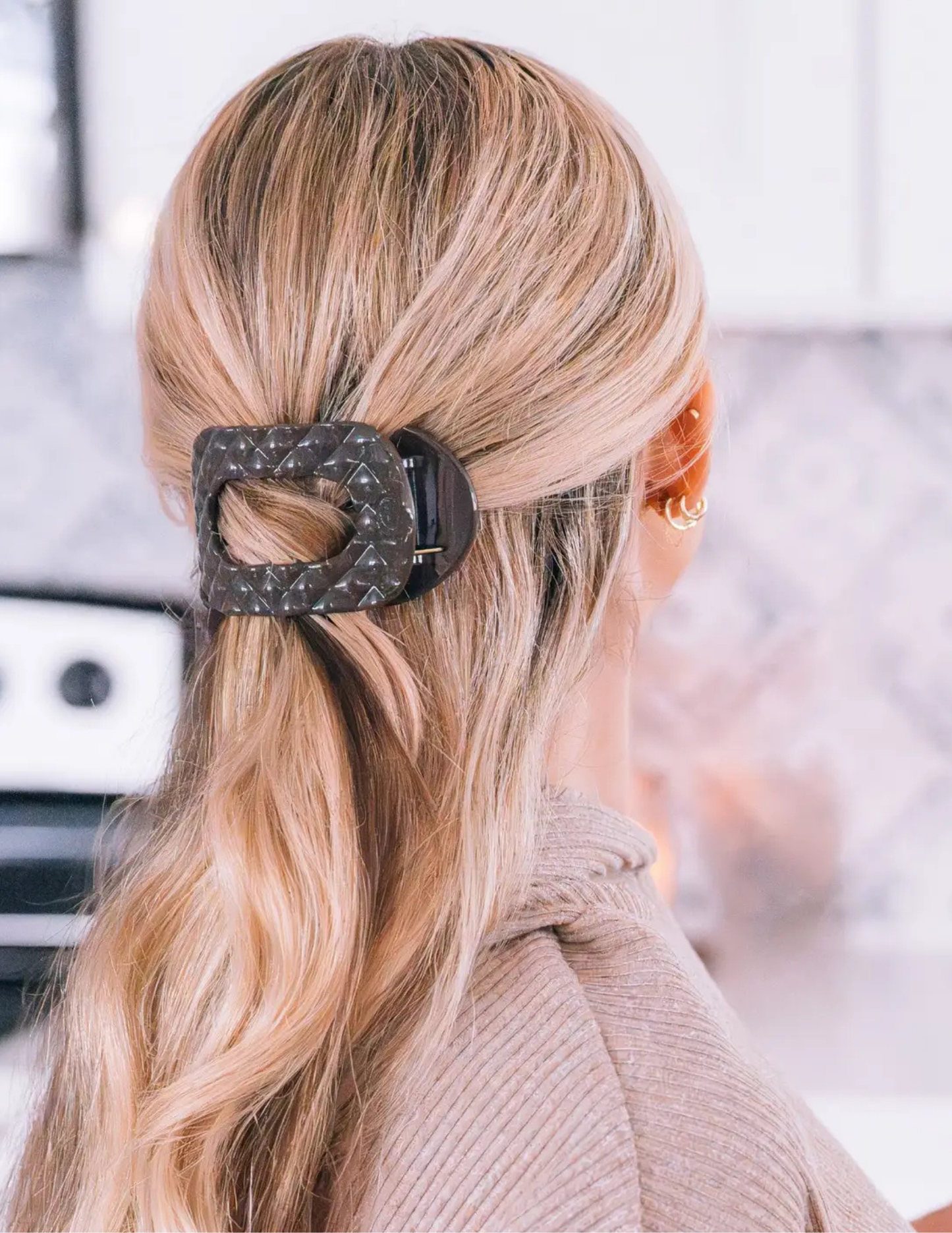 Flat Round Hair Clip - Truly Taupe Quilted- Medium