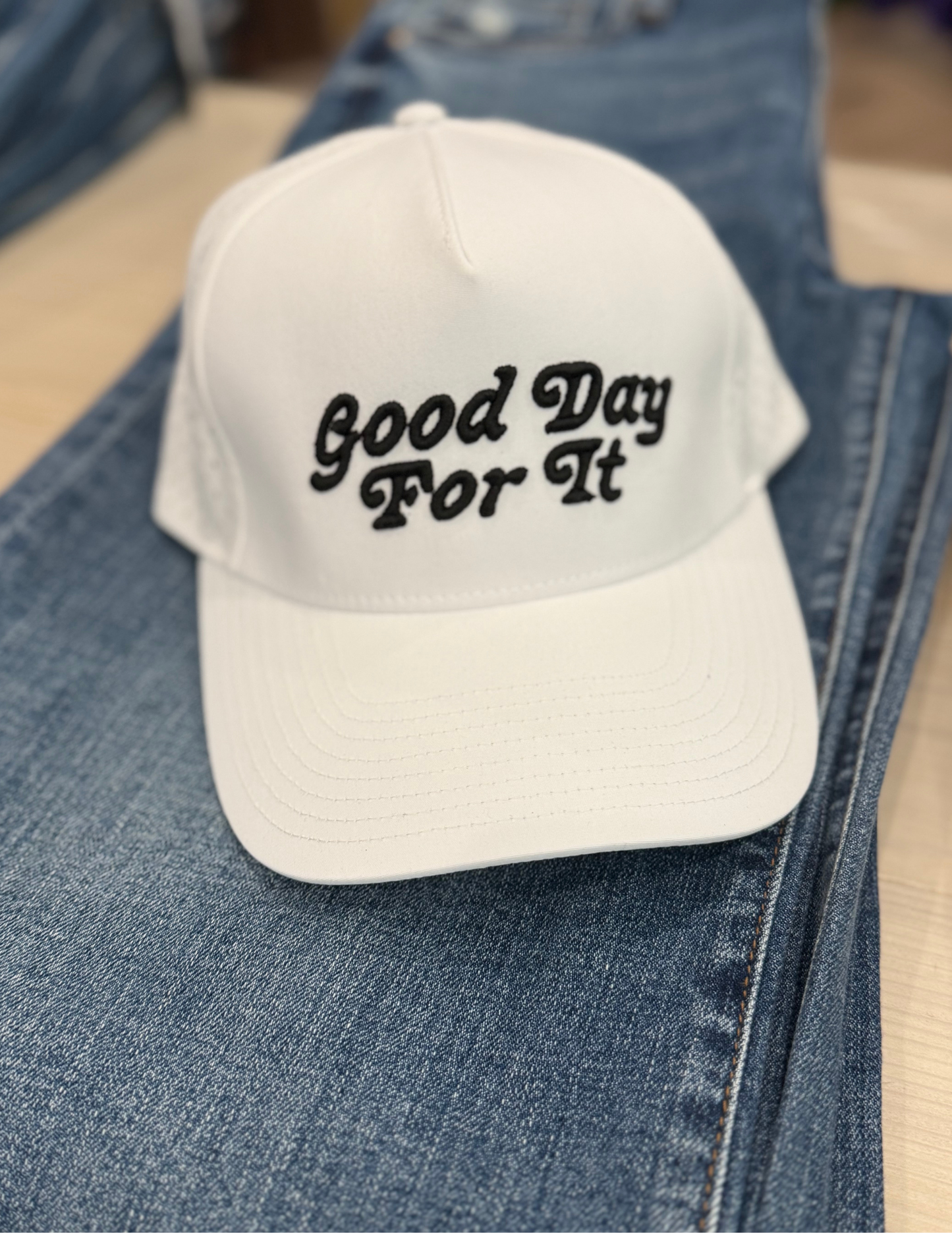 Good Day For It- White Hat - Tres Chic Boutique