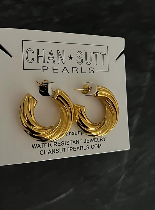 Chunky Twist Hoops - Tres Chic Boutique