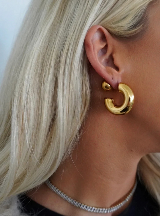 Kylan Hoops- Gold - Tres Chic Boutique