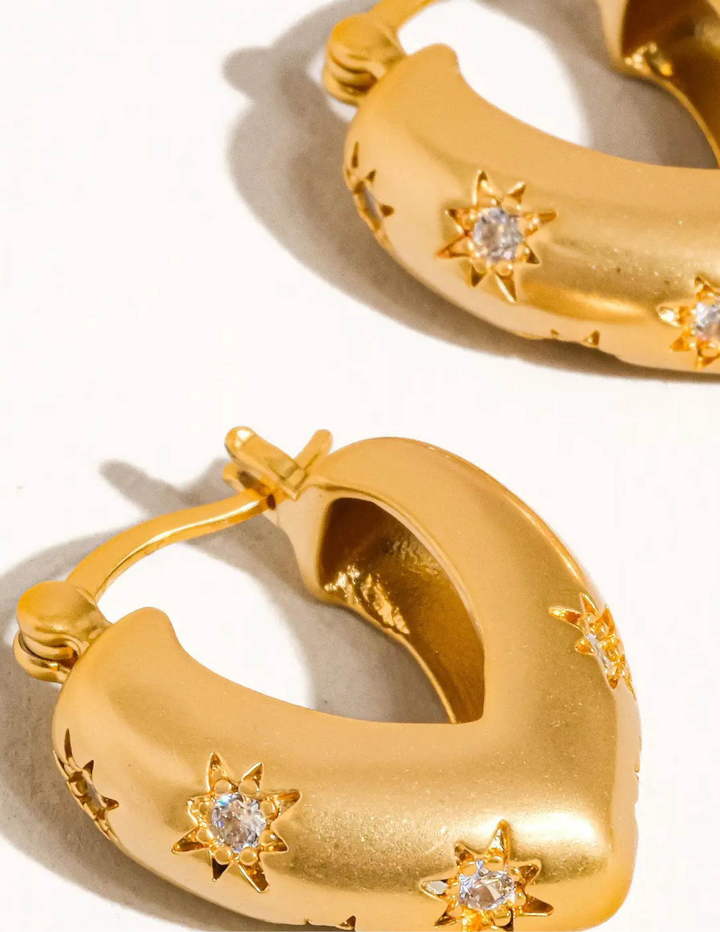 Desi 18K Gold Star Cz Heart Hoop Earring - Tres Chic Boutique