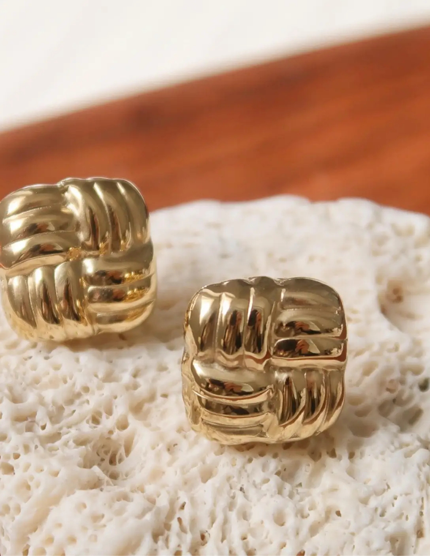 Luella 18K Gold Non-Tarnish Textured Knot Stud Earring - Tres Chic Boutique