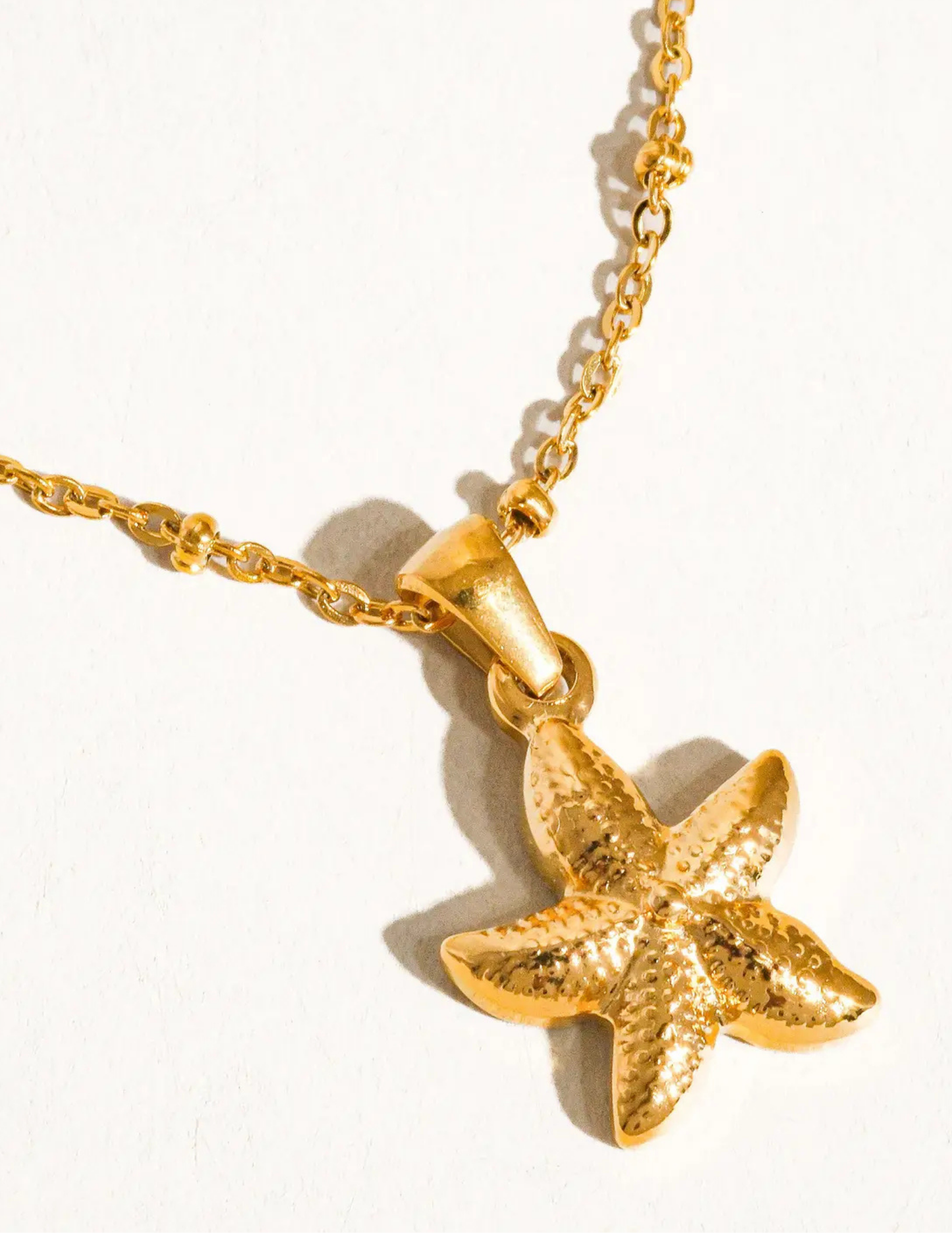 Astraia 18K Gold Non-Tarnish Star Necklace - Tres Chic Boutique