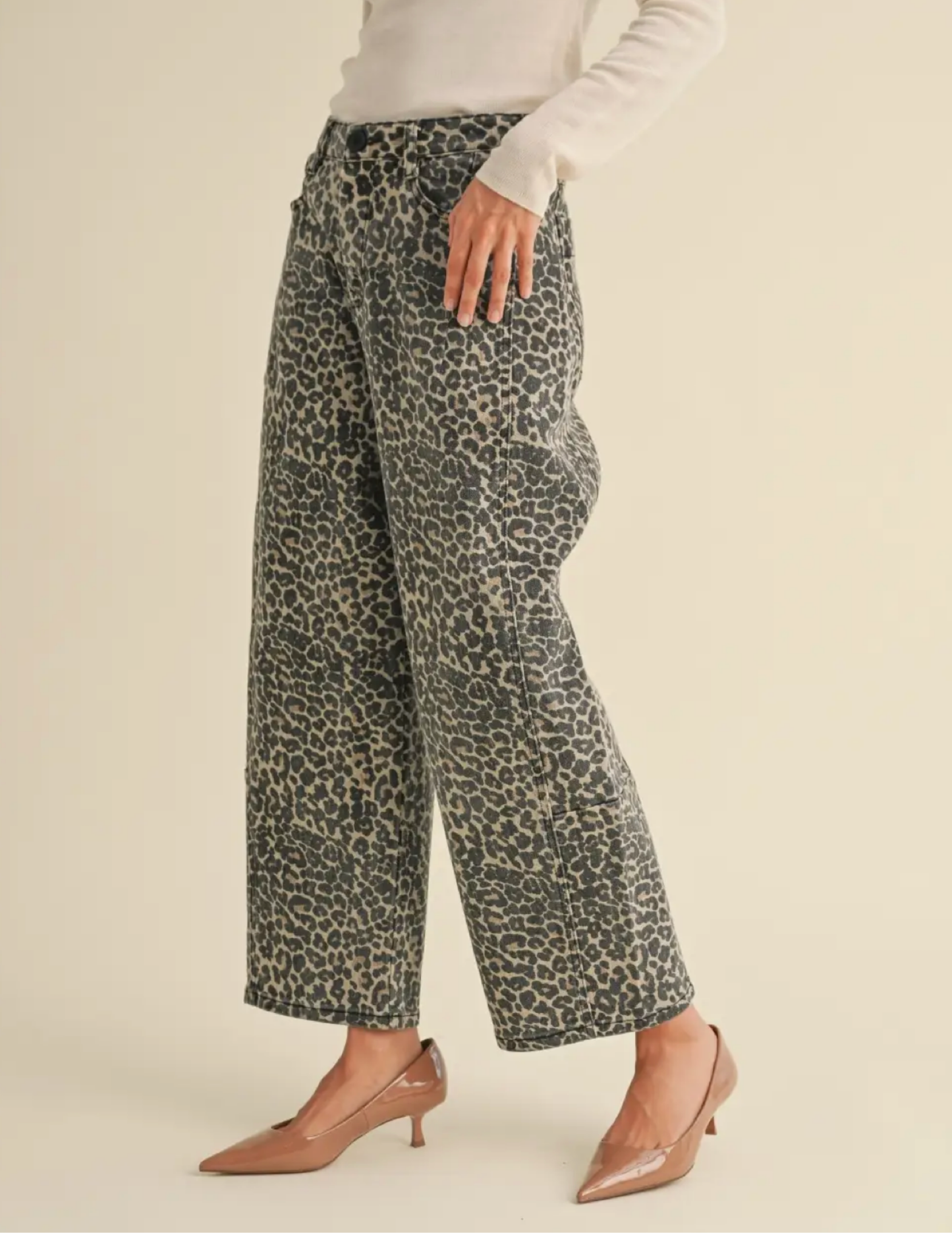 Leopard Print Barrel Jeans - Tres Chic Boutique