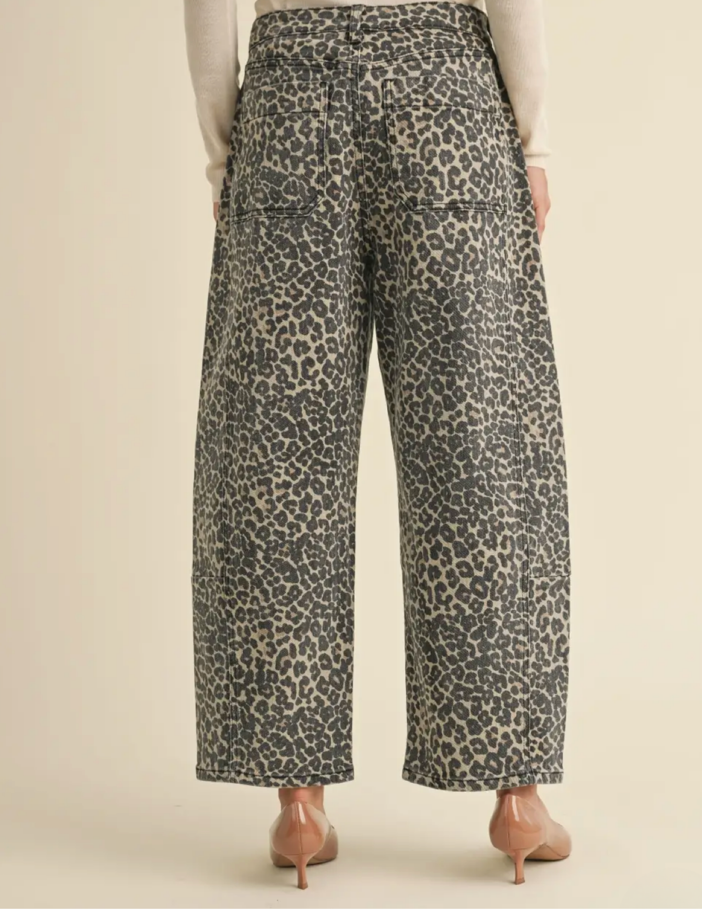 Leopard Print Barrel Jeans - Tres Chic Boutique