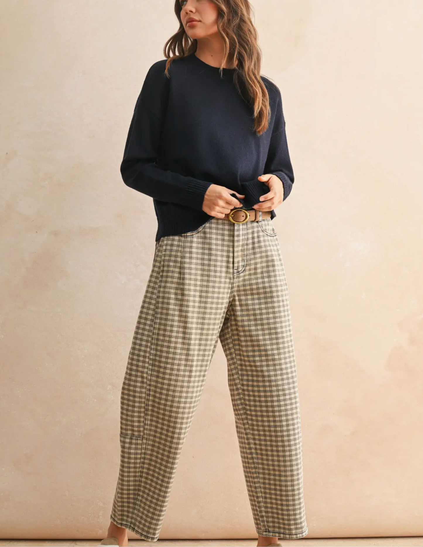 Mini Checker Pattern Barrel Pants- Tan/Brown