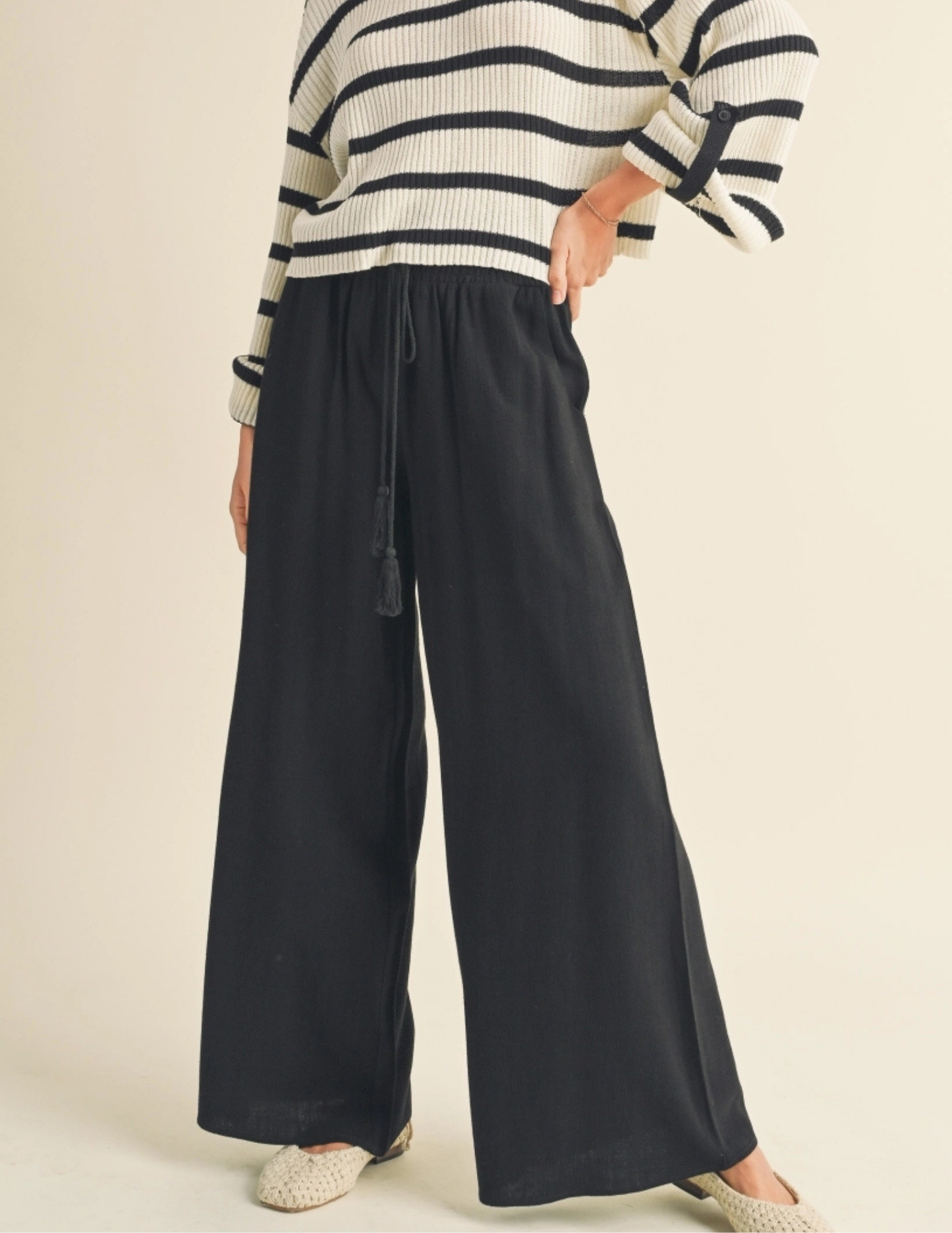 Linen Smocked Waist Pants- Black