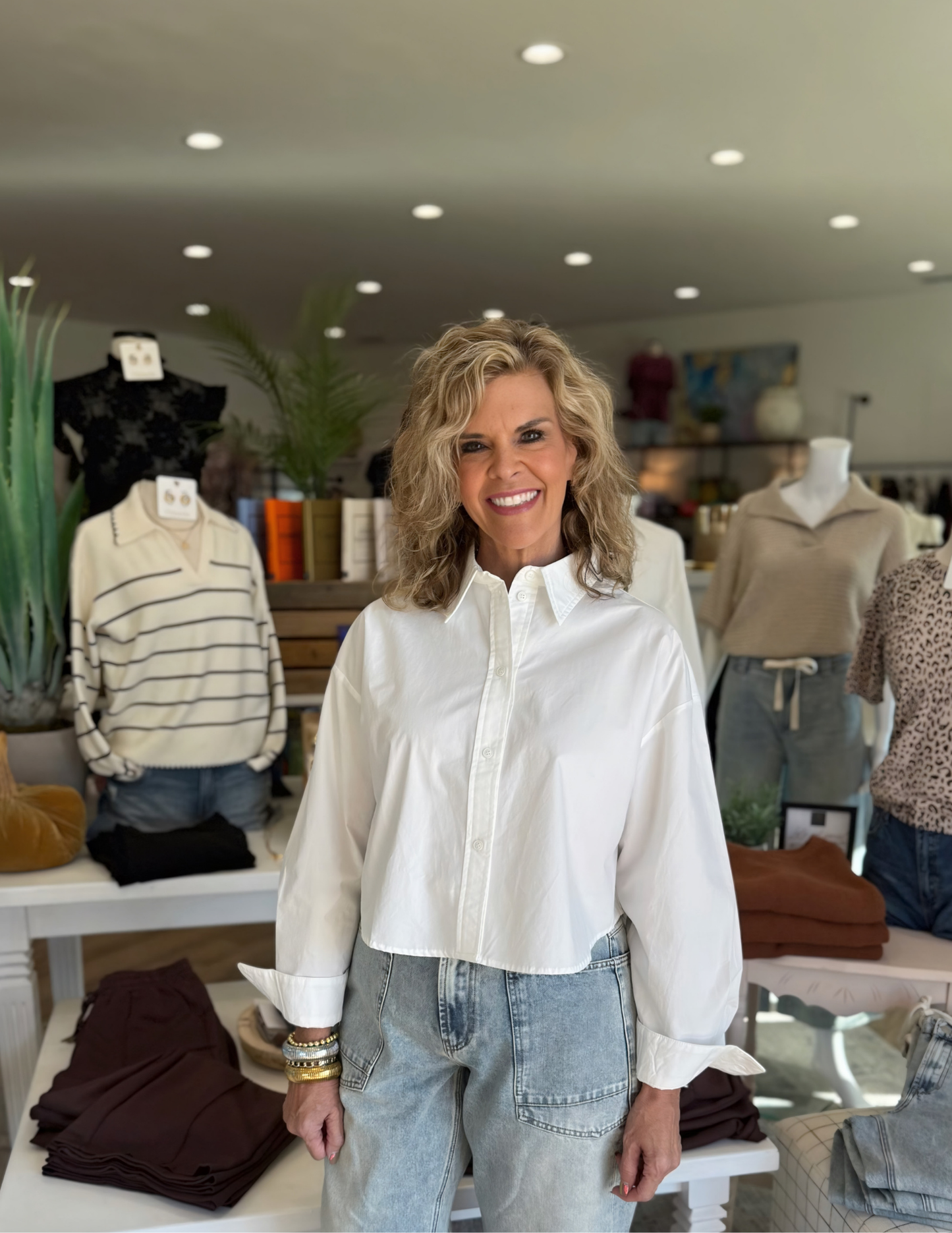 Cropped Button Down Shirts- White