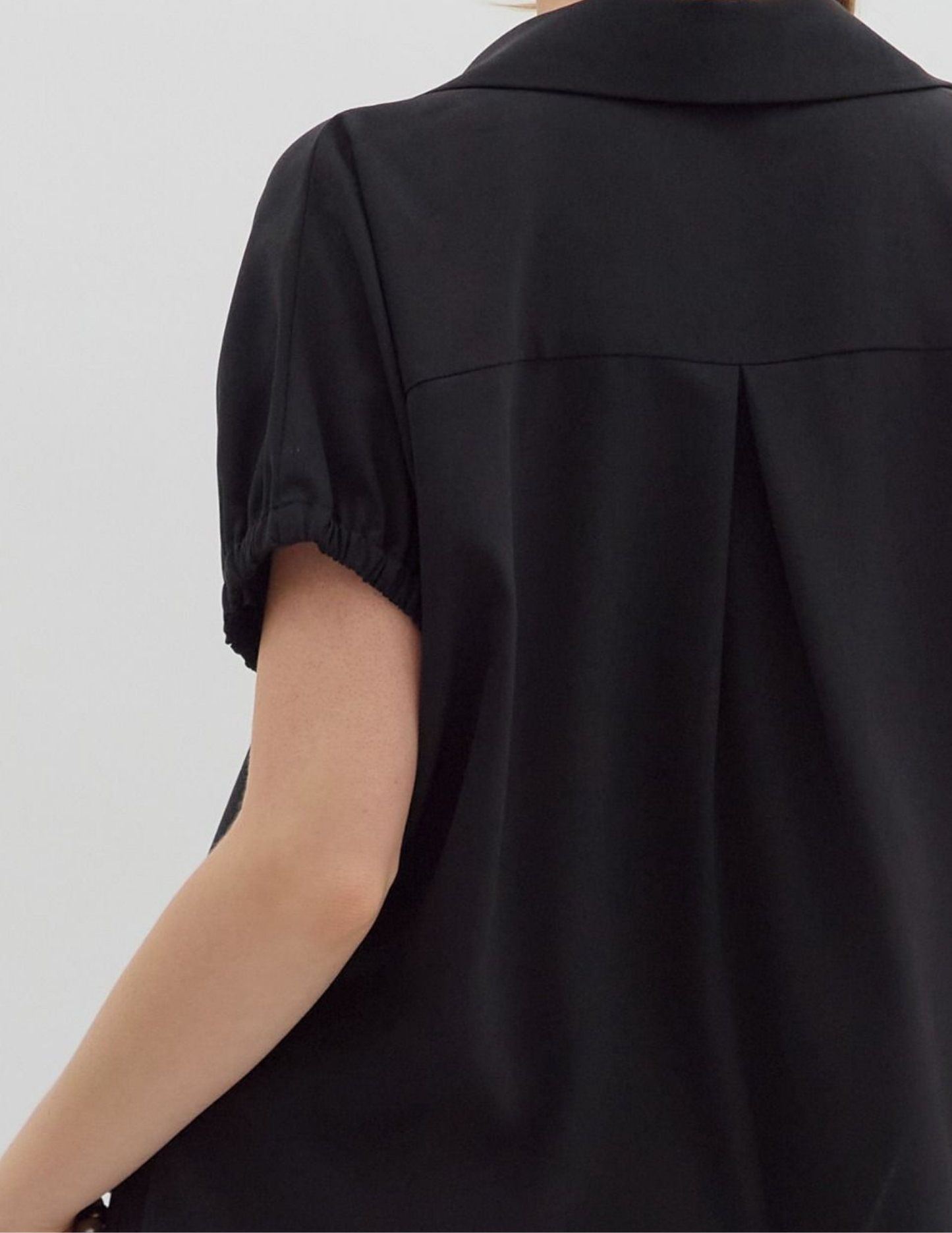 Solid Go To Tunic- Black - Tres Chic Boutique