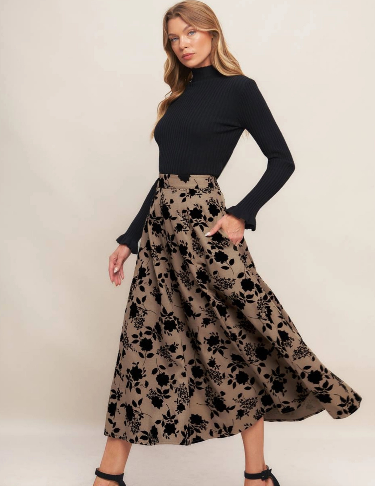 Classic Bloom Flocking Skirt