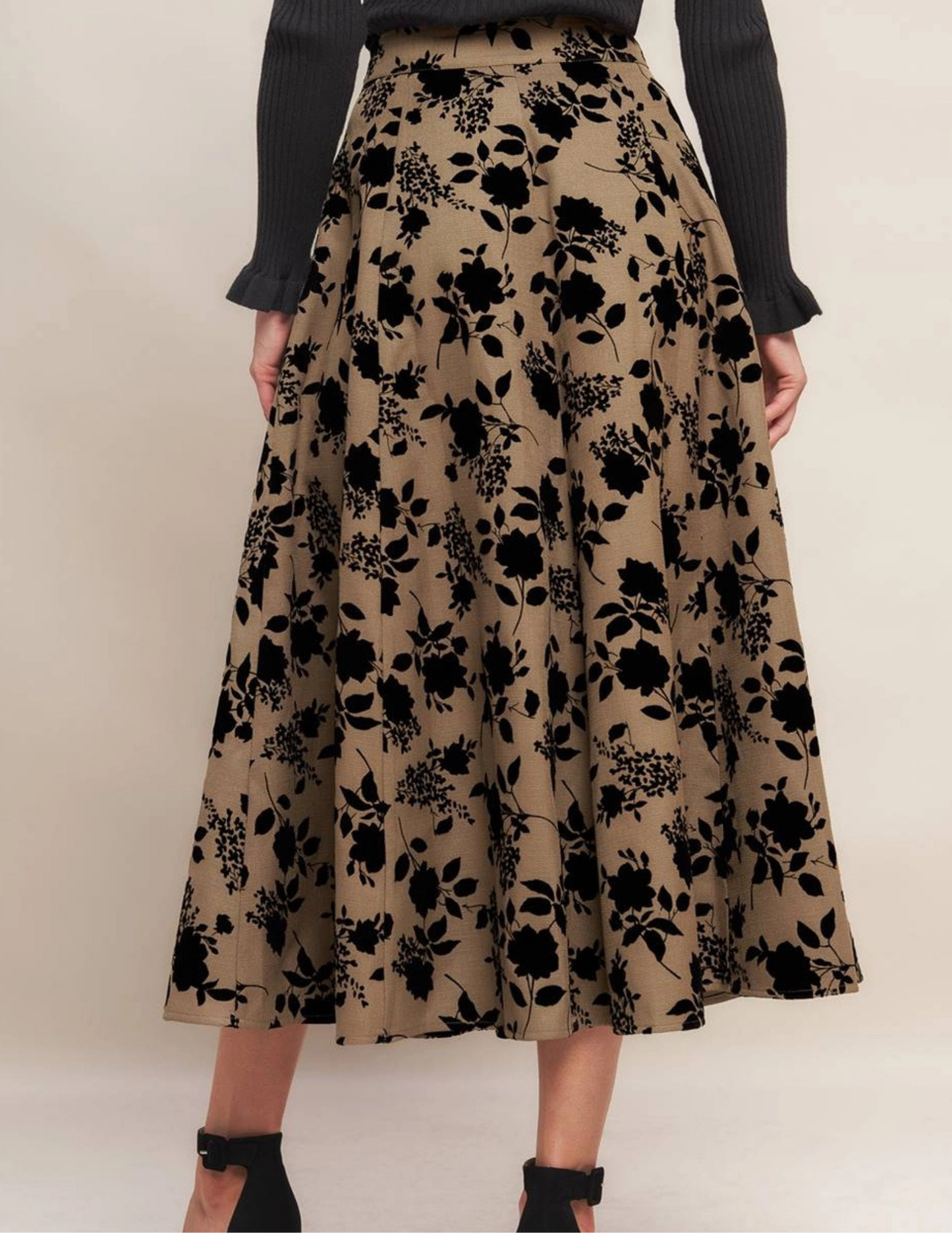 Classic Bloom Flocking Skirt