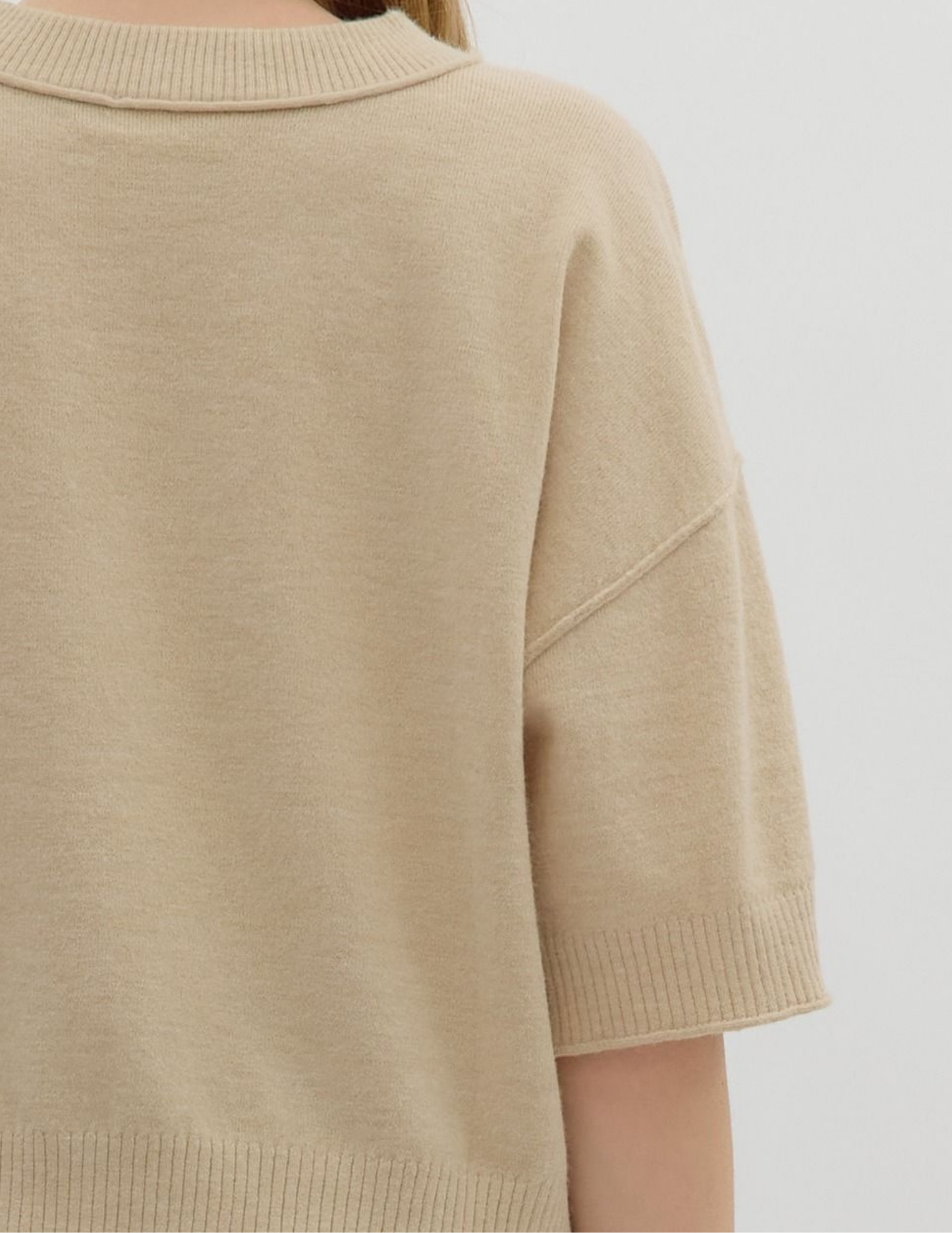 Fall Lightweight Sweater- Oatmeal - Tres Chic Boutique