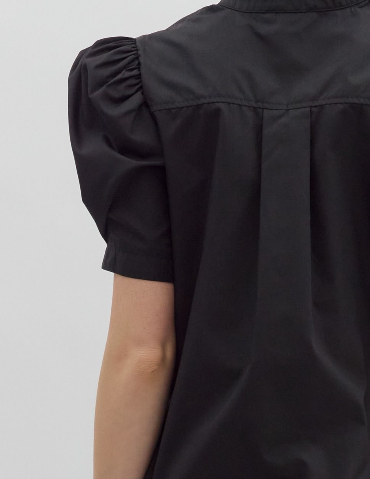 Bethany Puff Shoulder Top- Black - Tres Chic Boutique