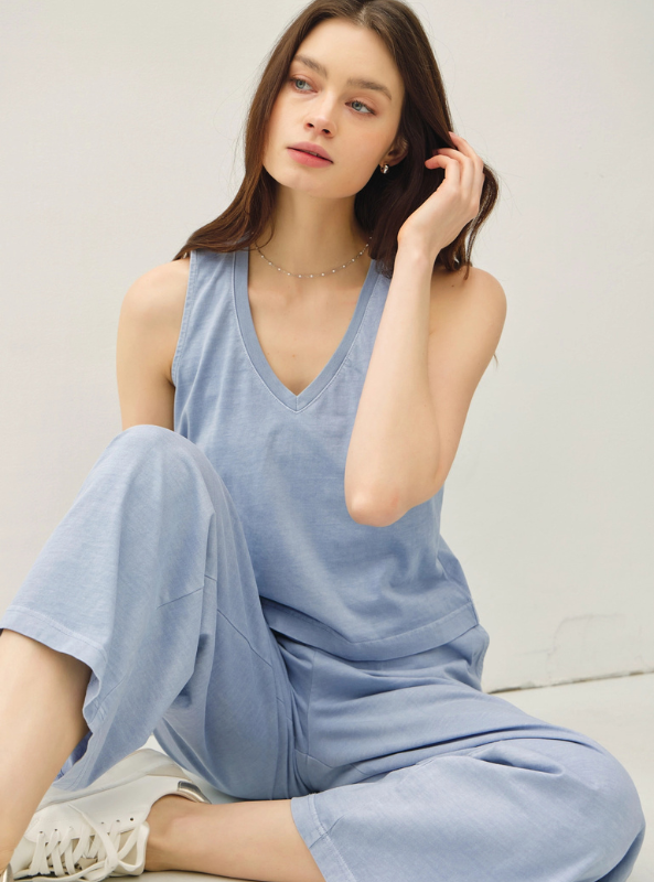 Denim Cropped Basic V-Neck Tank - Tres Chic Boutique
