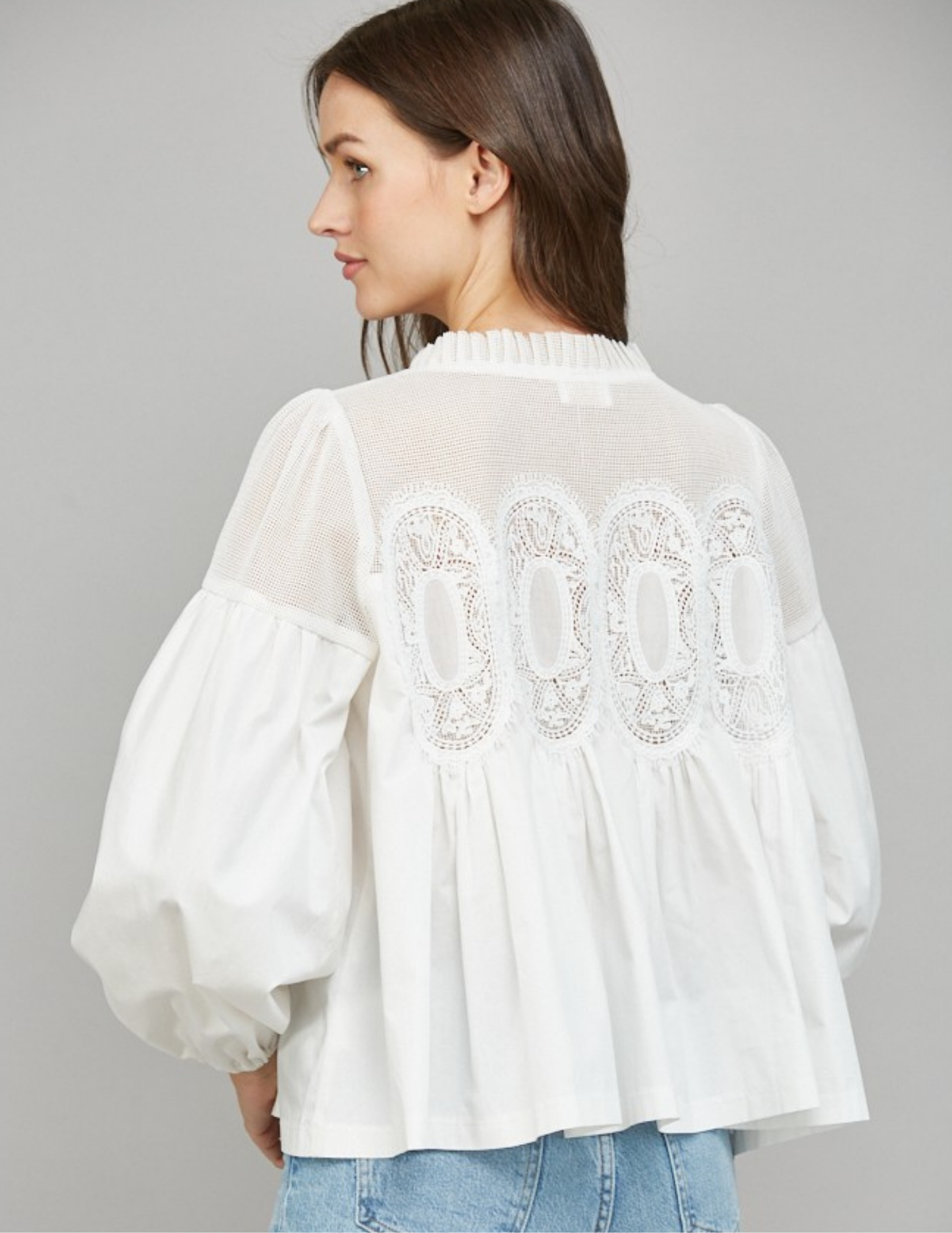 White Lace Applique Top - Tres Chic Boutique