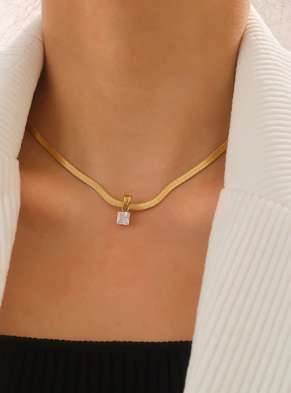 Blanc Snake Chain Necklace