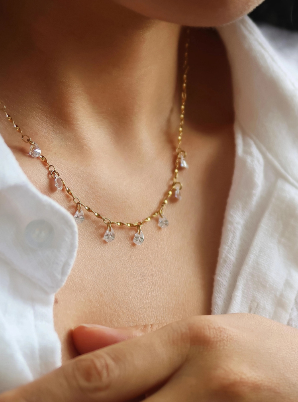 Evermore Teardrop Chain