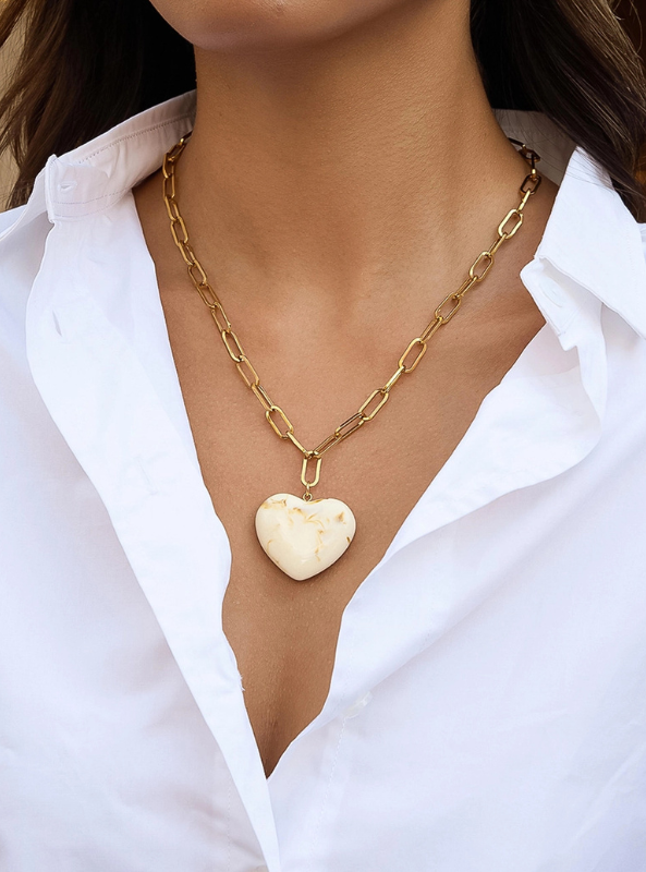 Rouelle Heart Chain Necklace