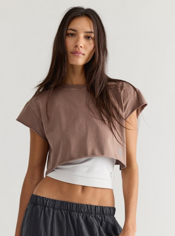 FP Movement | Hot Shot Cropped Tee- Sandstorm