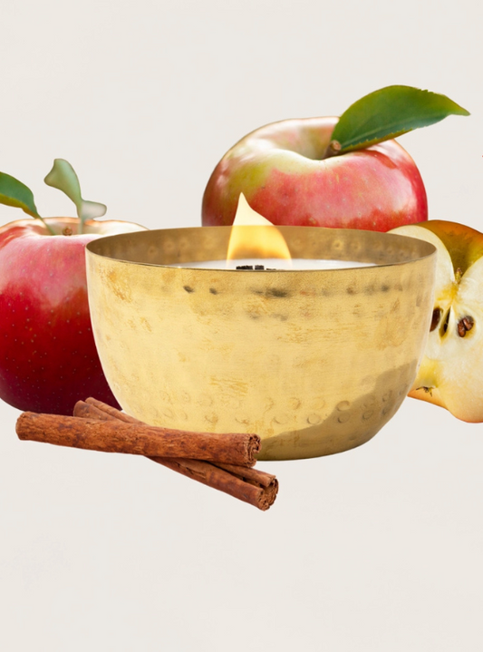 Honeycrisp Cider & Cinnamon Candle - Tres Chic Boutique