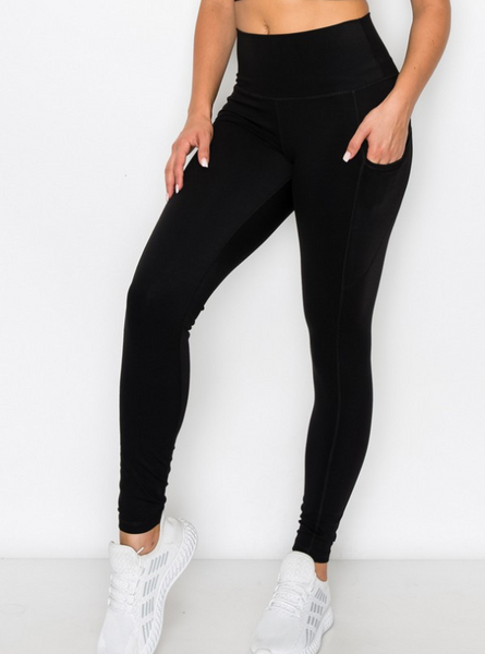 Black Leggings with Pocket - Tres Chic Boutique