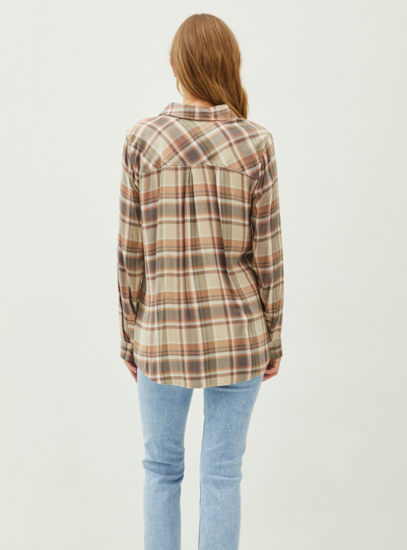 Classic Flannel Top - Tres Chic Boutique