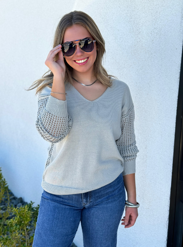 Macy V-Neck Pullover - Tres Chic Boutique