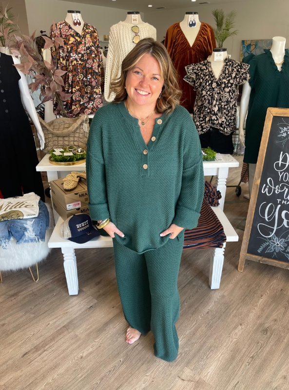 Hunter Green Textured Top - Tres Chic Boutique