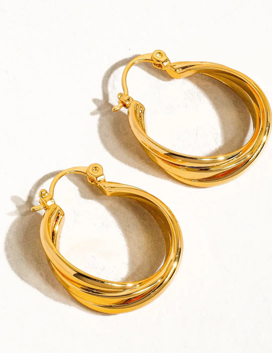 Cheyenne 18k Gold Twisted Hoop Earring - Tres Chic Boutique