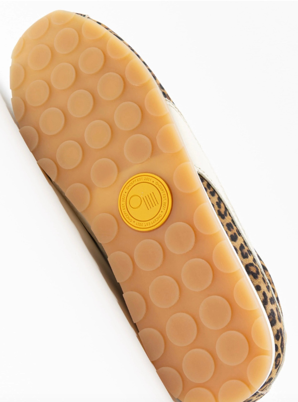 Essex- Leopard