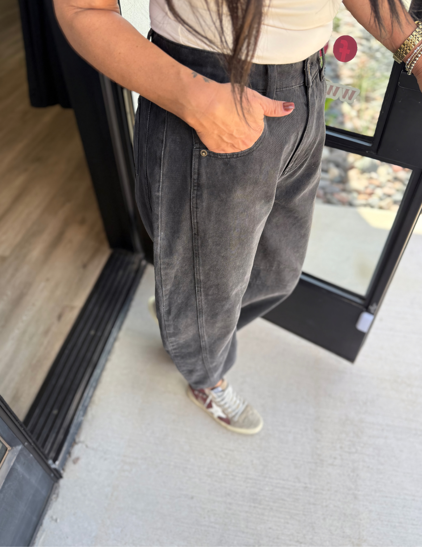 Black Barrel Jean