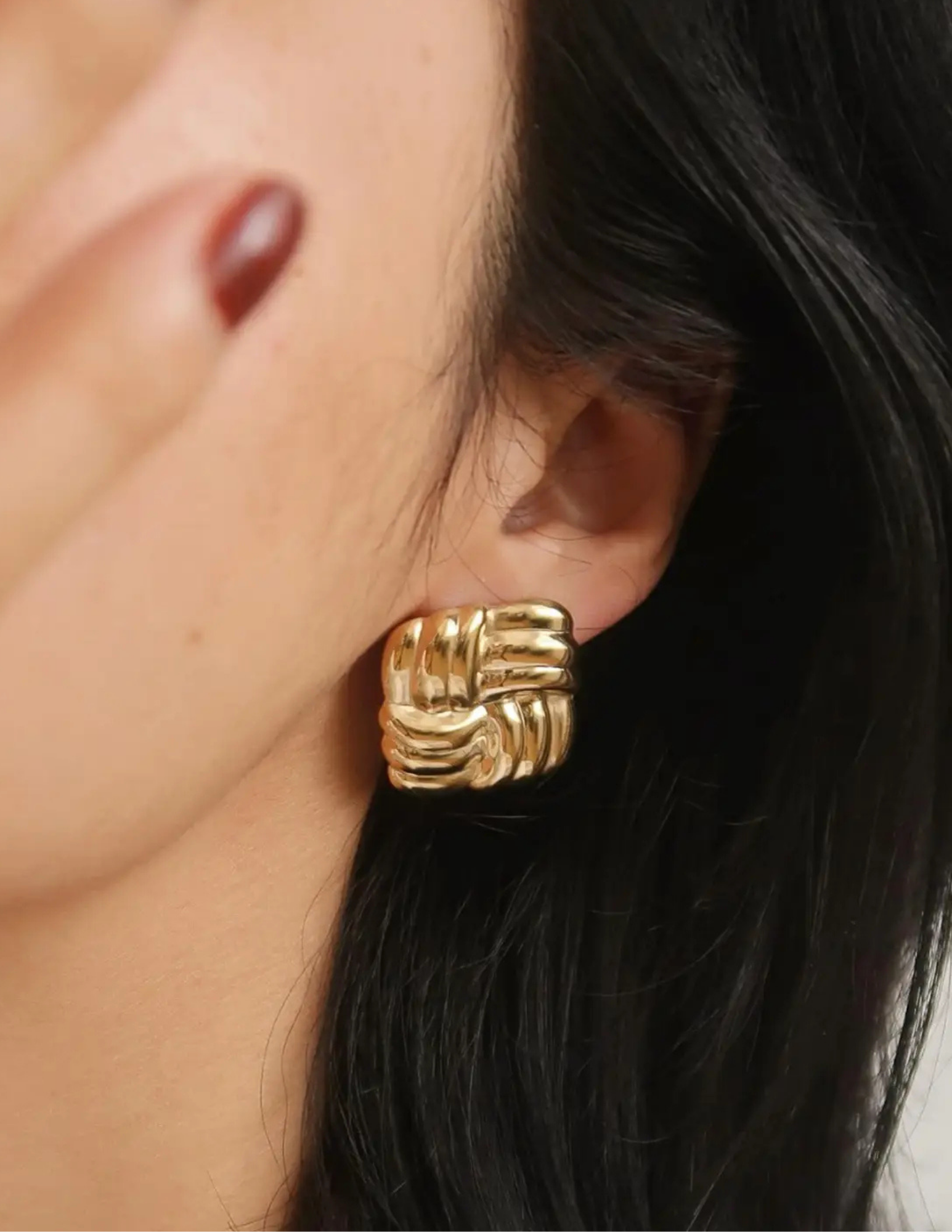 Luella 18K Gold Non-Tarnish Textured Knot Stud Earring - Tres Chic Boutique