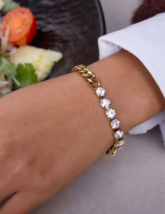 The Signature Curb Bracelet Water Resistant
