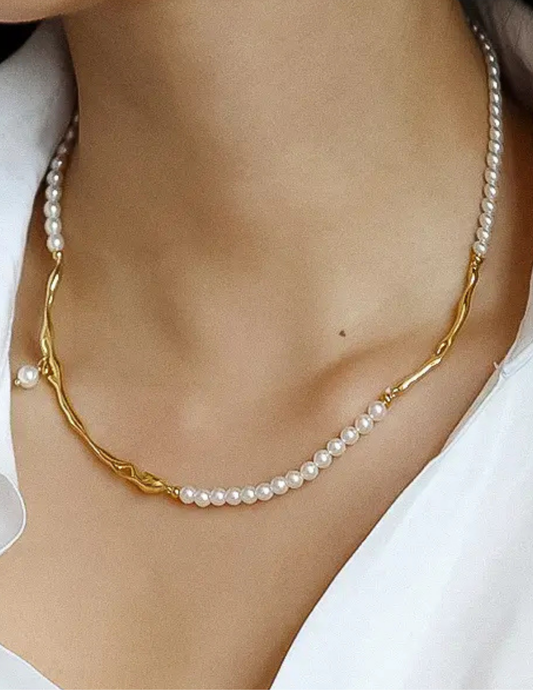 Maylis 18K Gold Classic Pearl Necklace - Tres Chic Boutique