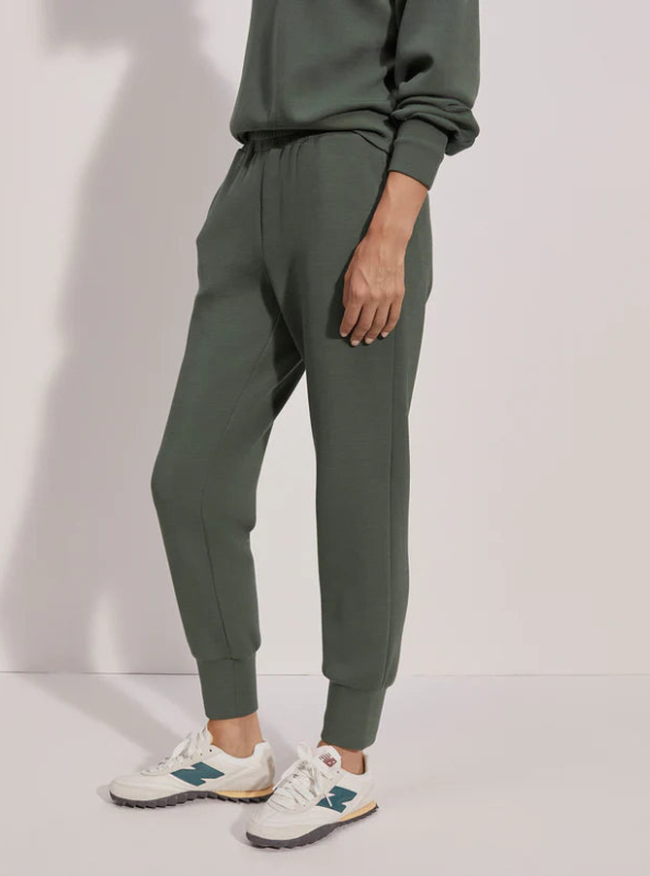 Varley- The Slim Cuff Pant 25"- Cilantro