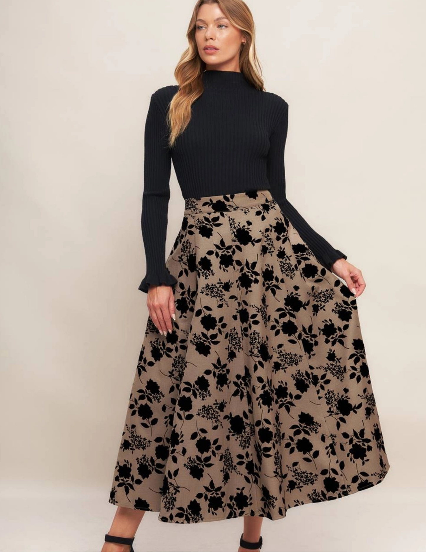Classic Bloom Flocking Skirt